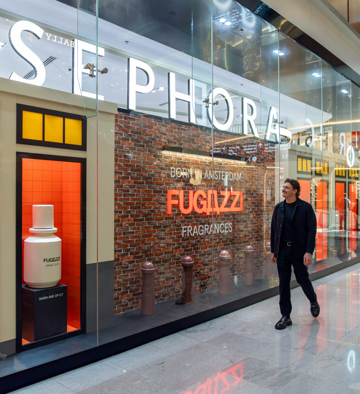 Fugazzi fragrance in red smoke
